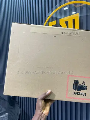 New Laptop Dell 8GB Intel Core i5 SSD 512GB
