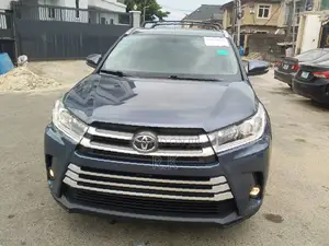 Toyota Highlander 2015 Blue