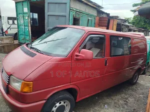 Volkswagen Transporter 2005 Red