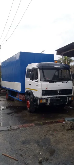Mercedes 1517