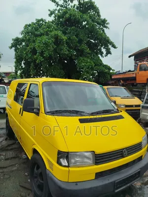 Volkswagen Transporter 2005 Yellow