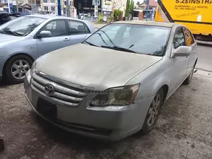 Toyota Avalon Limited Sedan FWD (3.5L 6cyl 6A) 2008 Silver