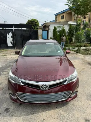 Toyota Avalon XLE 4dr Sedan (3.5L 6cyl 6A) 2015 Maroon