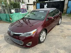 Toyota Avalon XLE 4dr Sedan (3.5L 6cyl 6A) 2015 Maroon