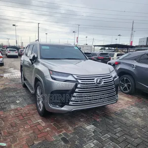 Lexus LX 600 2023 Gold