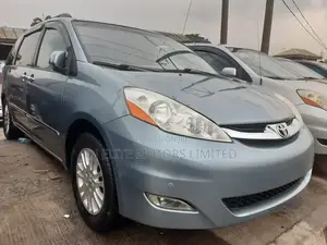 Toyota Sienna 2006 Blue