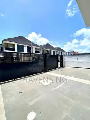 5bdrm Duplex in Ikota for sale