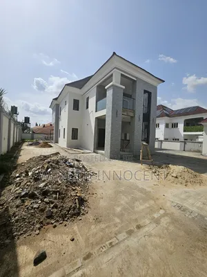5bdrm Duplex in Lokogoma for sale