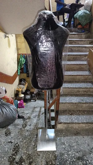 Black Body Male Body Form With Iron Base