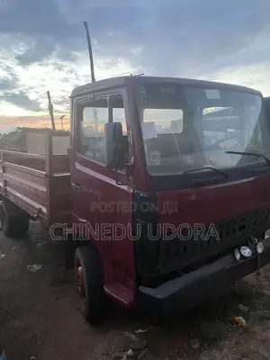 814 Mercedes Truck