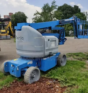 Genie Articulated Boom Lift 40ft
