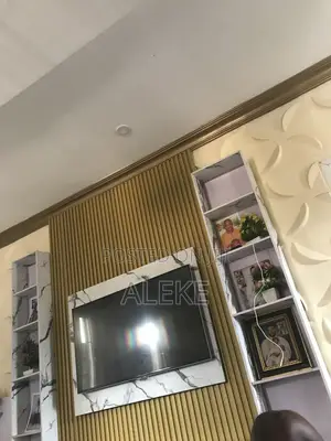 Well Furnished Boutique Shop for Sales
