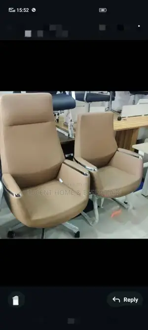 Luxury Executive Visitor Office Chairs – Premium Camel Leather Set