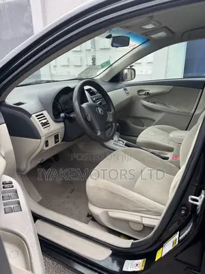 Toyota Corolla LE 4dr Sedan (1.8L 4cyl 4A) 2011 Black