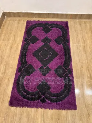 Neatly Used Center Rug