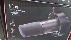 Fifine Dynamic Podcast Microphone in Black.Dual Connectivity