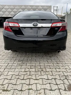 Toyota Camry LE 4dr Sedan (2.5L 4cyl 6A) 2013 Black