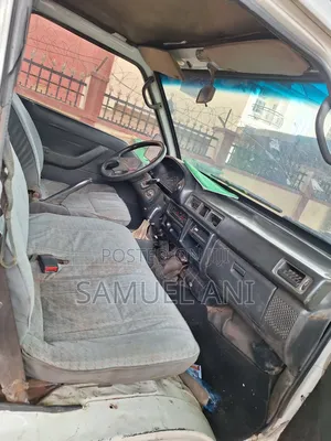Hyundai Universe 1995 White