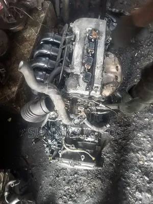 Toyota Matrix 2004 Engine and Transmission Assembly.