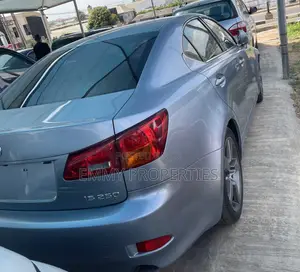 Lexus IS 250 2010 Blue