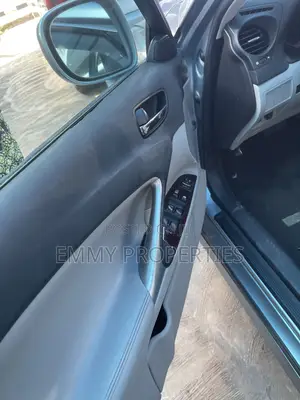 Lexus IS 250 2010 Blue
