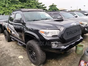 Toyota Tacoma 2017 Black