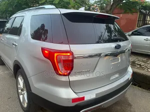 Ford Explorer Limited 4dr SUV (3.5L 6cyl 6A) 2016 Silver