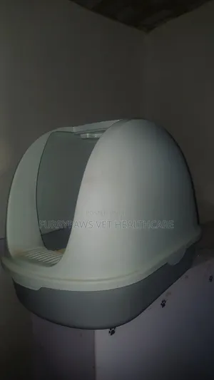 Enclosed Litter Box for Pet