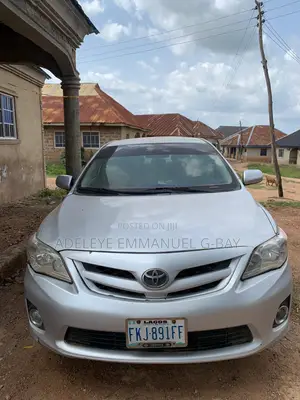Toyota Corolla 2010 Silver