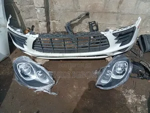 Front Bumper and Fullight Porsche Macan 2016