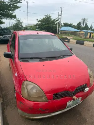 Toyota Yaris 2005 Red