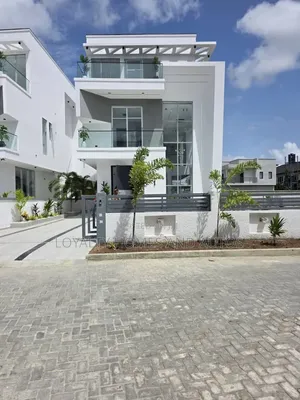5bdrm Duplex in Osapa london for sale