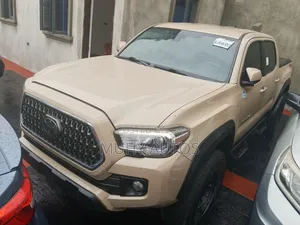 Toyota Tacoma TRD Off Road 2018 Brown