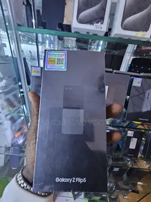 New Samsung Galaxy Z Flip 5 256 GB Black