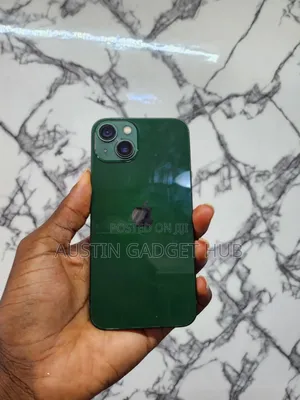 Apple iPhone 13 128 GB Green