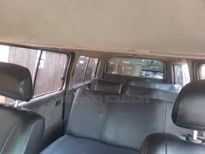Nissan Caravan (Urvan) 2010 Grey