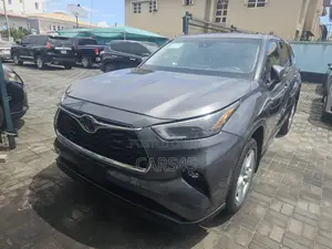 Toyota Highlander 2024 Gray