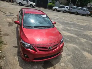 Toyota Corolla S Special Edition 4dr Sedan (1.8L 4cyl 4A) 2013 Red