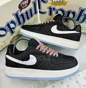 Adorable and Classy Sneakers