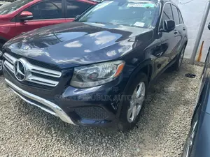 Mercedes-Benz GLC-Class 2016 Blue