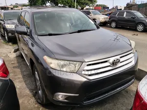 Toyota Highlander 2012 Gray