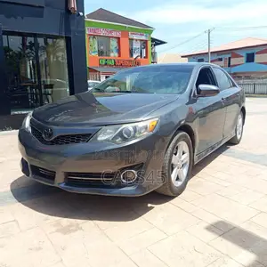 Toyota Camry 2014 Gray