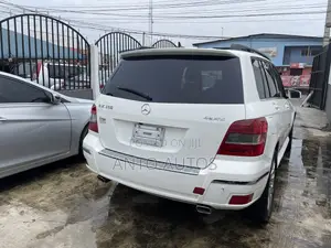 Mercedes-Benz GLK-Class 350 4MATIC 2011 White