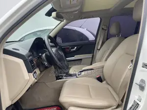 Mercedes-Benz GLK-Class 350 4MATIC 2011 White