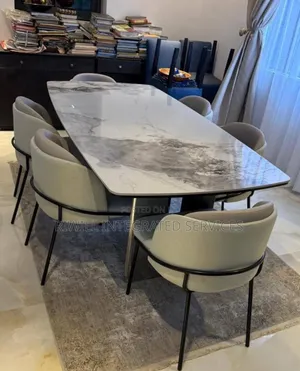 Six Seaters Marble Set