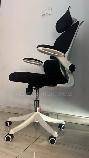 Ergonomic Swivel Office Chair - White Black