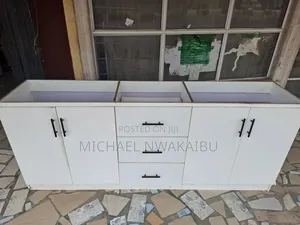 6ft Kitchen Cabinet White