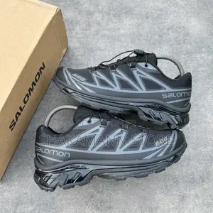 Original High Quality Salomon Triple Black