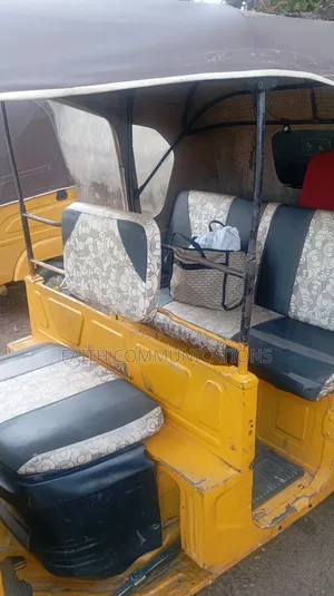 Bajaj RE 2024 Yellow