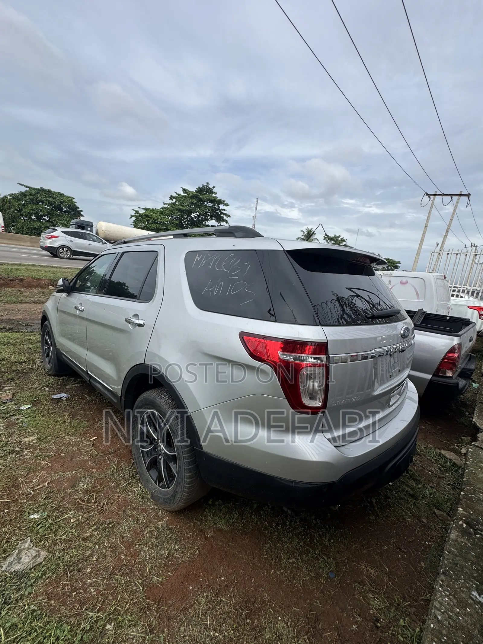 Ford Explorer 2012 Silver